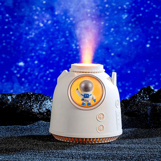 Astronaut Humidifier